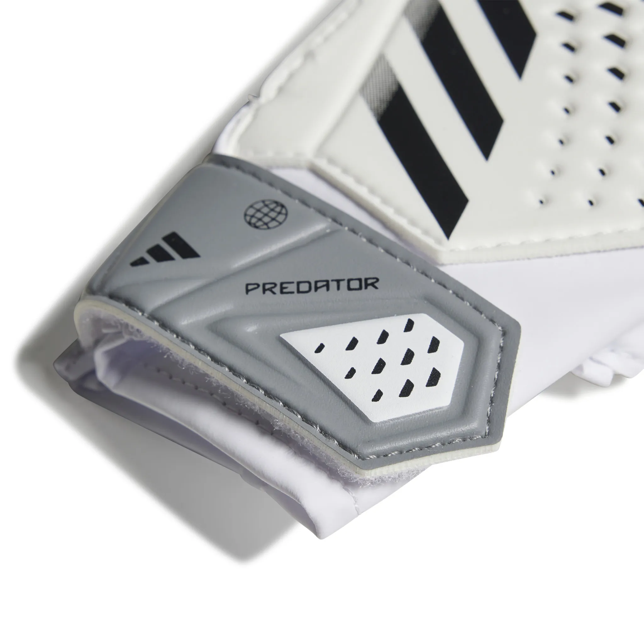 Adidas Predator Training Goalkeeper Gloves Jr (White/Black)