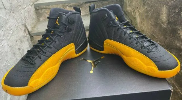 Nike air jordan 12 retro gs (4-6) black/university gold 1532