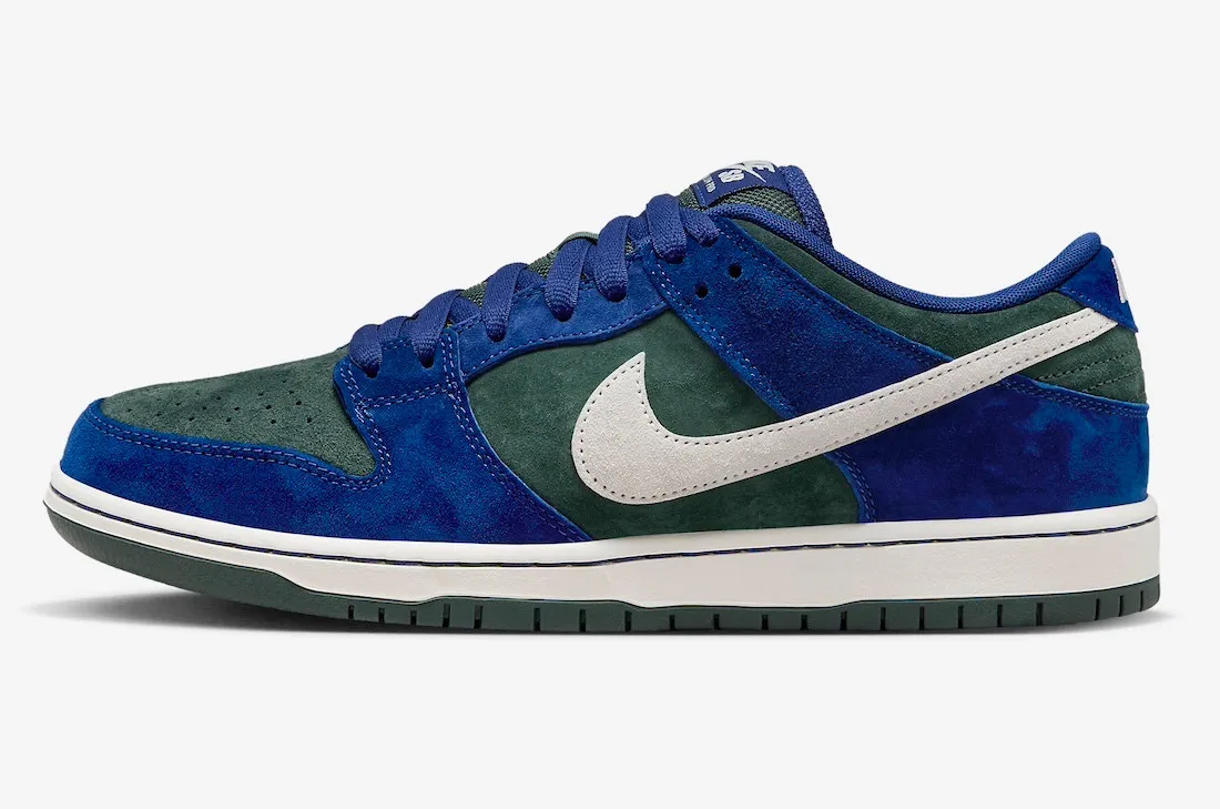 Nike SB Dunk Low Deep Royal Blue Sail Vintage Green HF3704-400