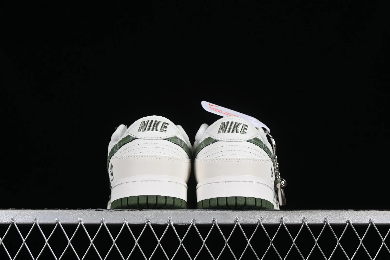 Nike SB Dunk Low MLB Off White Green Grey DQ1098-345