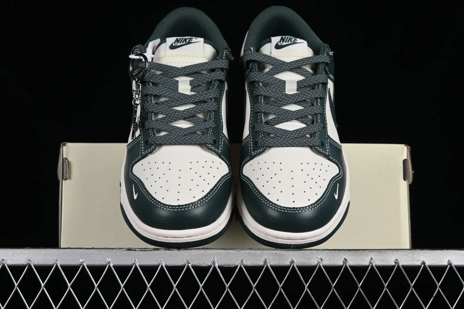 Nike SB Dunk Low Stussy Off White Dark Green BB9898-003